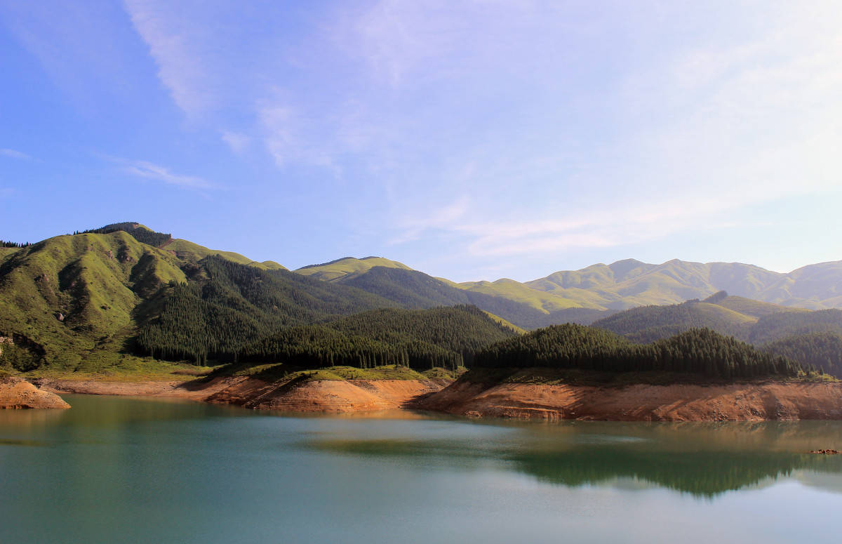 广西被忽略的一处湖泊，有洞庭湖“茫茫五百雪域”美称，就在桂林