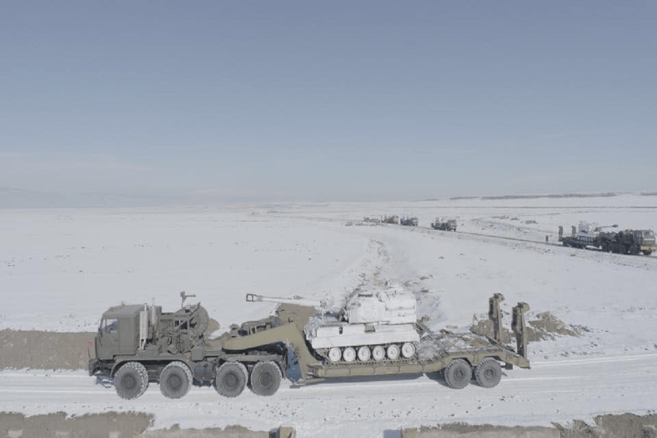 各国军队雪地迷彩大比拼 土耳其的自行火炮雪地迷彩效果拉满 陆军