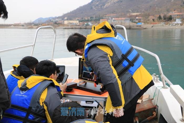 山建大捞参机器人通过验收 下海捞参不用人工"扎猛子"了_捕捞