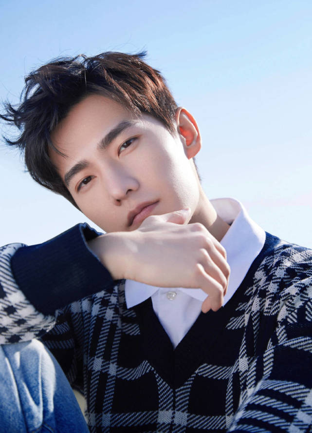 杨洋回怼粉丝力挺化妆师！