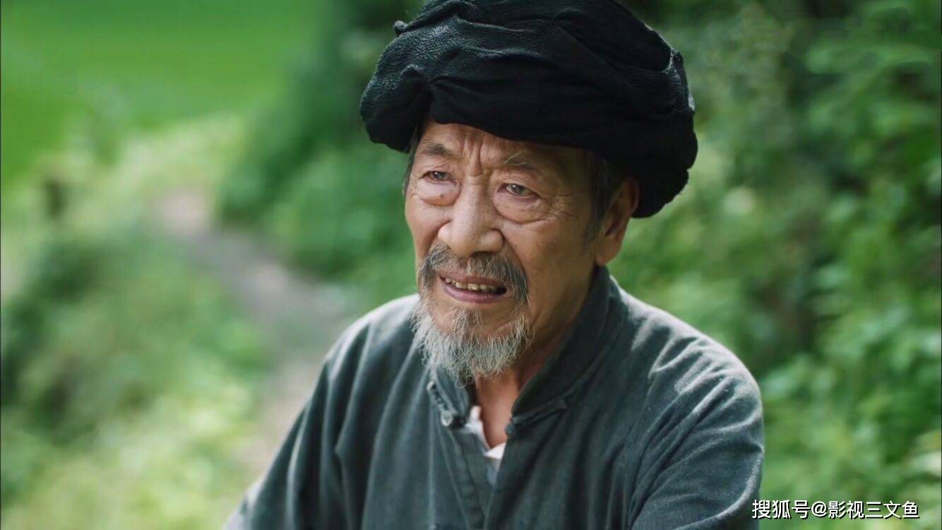 他可以动用家法惩治不可一世飞扬跋扈的田老八,还可以告诫麻长顺离田