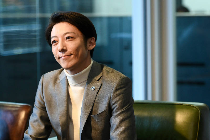 让人笑到失去理智 正在轰动的 天国与地狱 看过一集就上瘾 绫濑遥