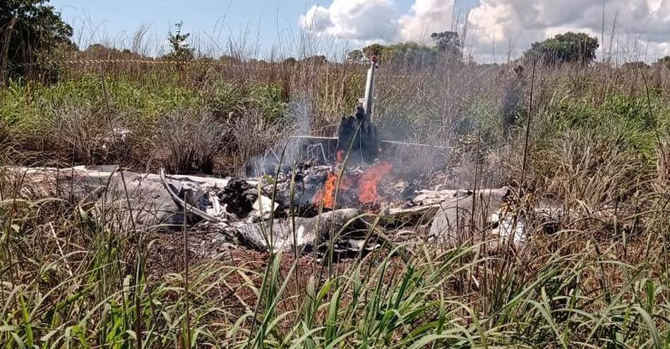 8点见白岩松三问通化市市长