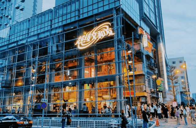 老字号纷纷退场,广州超级文和友为何不如长沙?