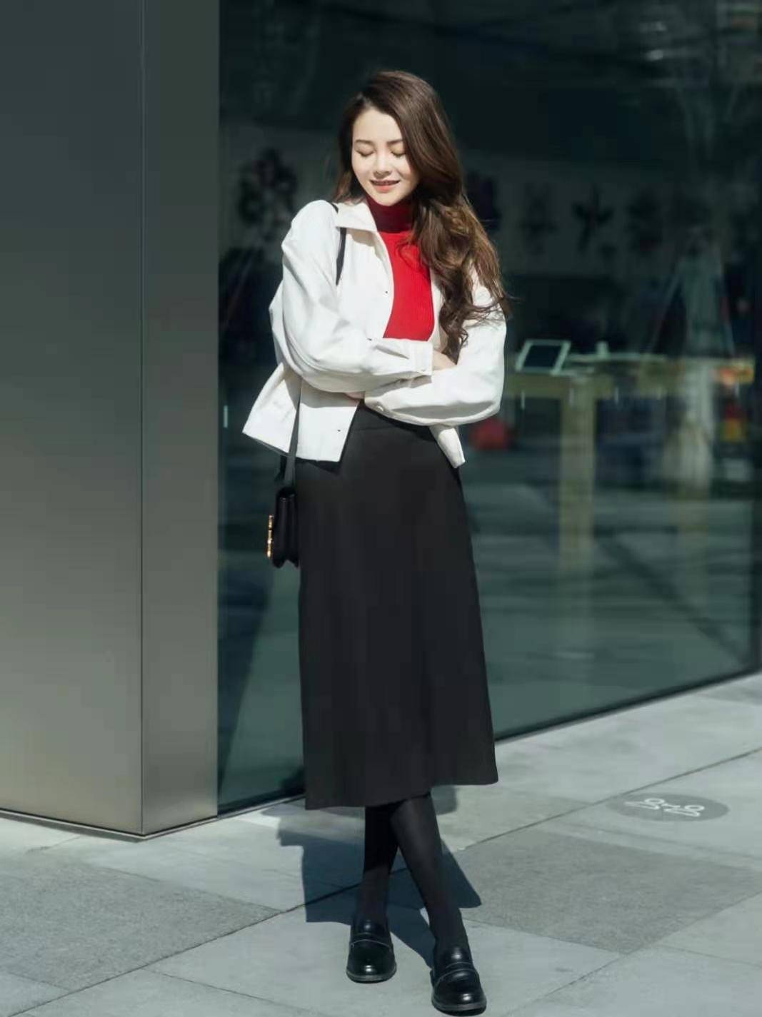 春天有女人味的穿着打扮