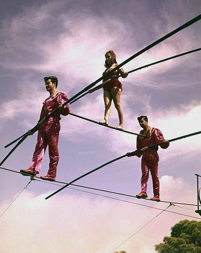 原创小丑哭泣的那天美国哈特福德马戏团火灾的故事