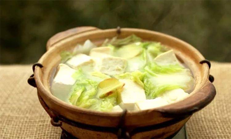 炖豆腐搭配什么菜 9d34e51d04964ddaa67745afdc336ead.jpeg