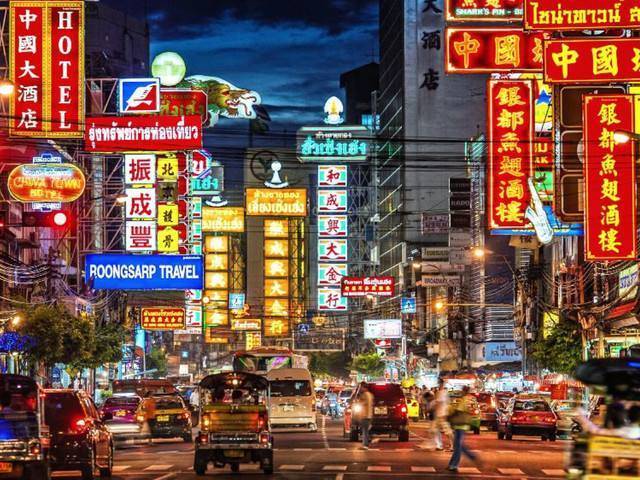 最像中国街的东南亚街道，里面几乎全是华人！