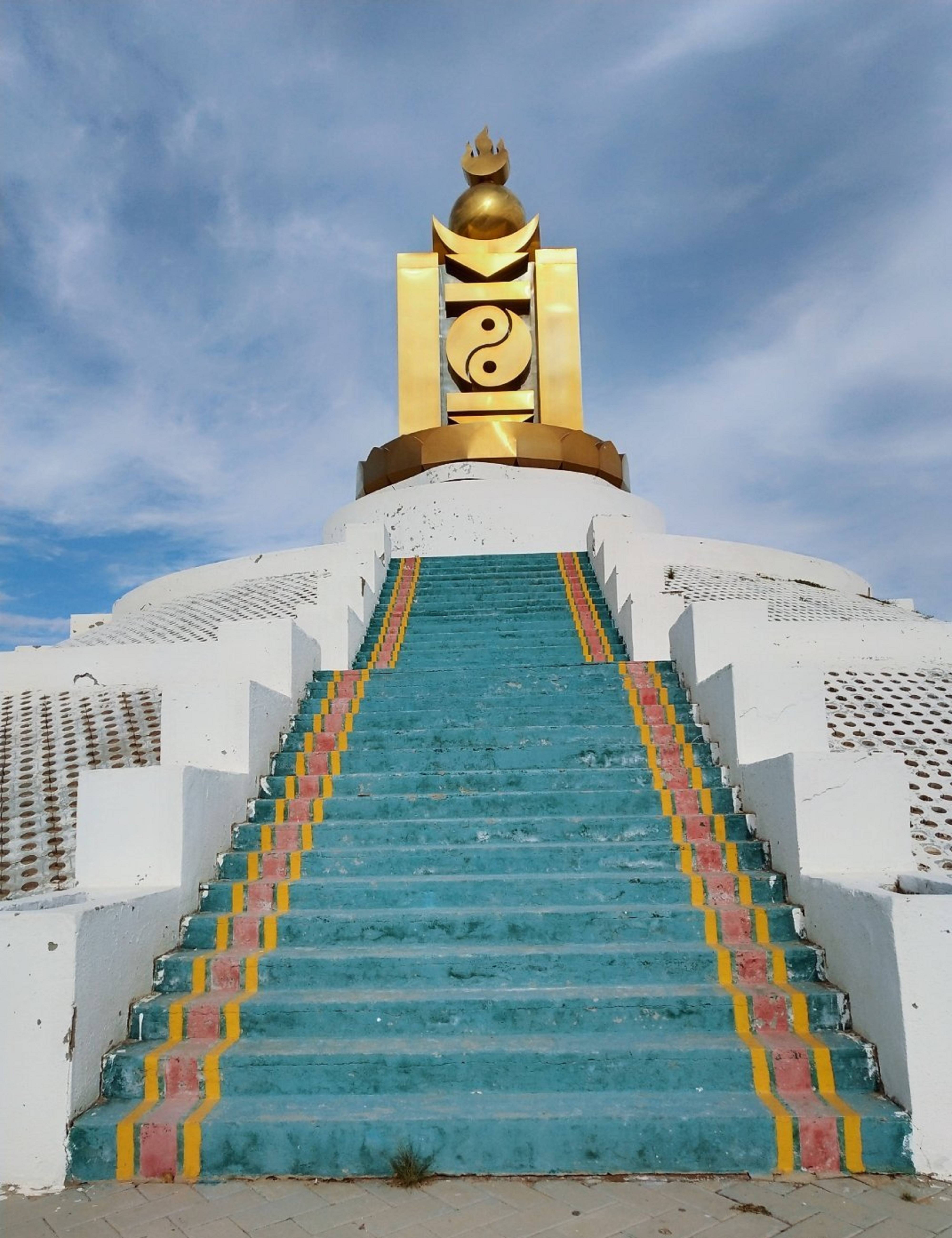 蒙古国扎门乌德一日游,离二连浩特很近的小镇,有几处标志性建筑