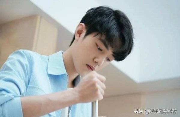 肖战怎么评价朱一龙 5db5a71994e94bb5a3bb1c079ef81fa3.jpeg