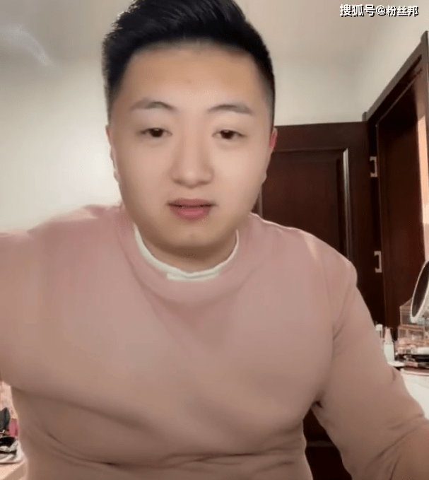 小洲解封啥事儿没有,主动申请续约yy5年,合同拿来一分钱不要