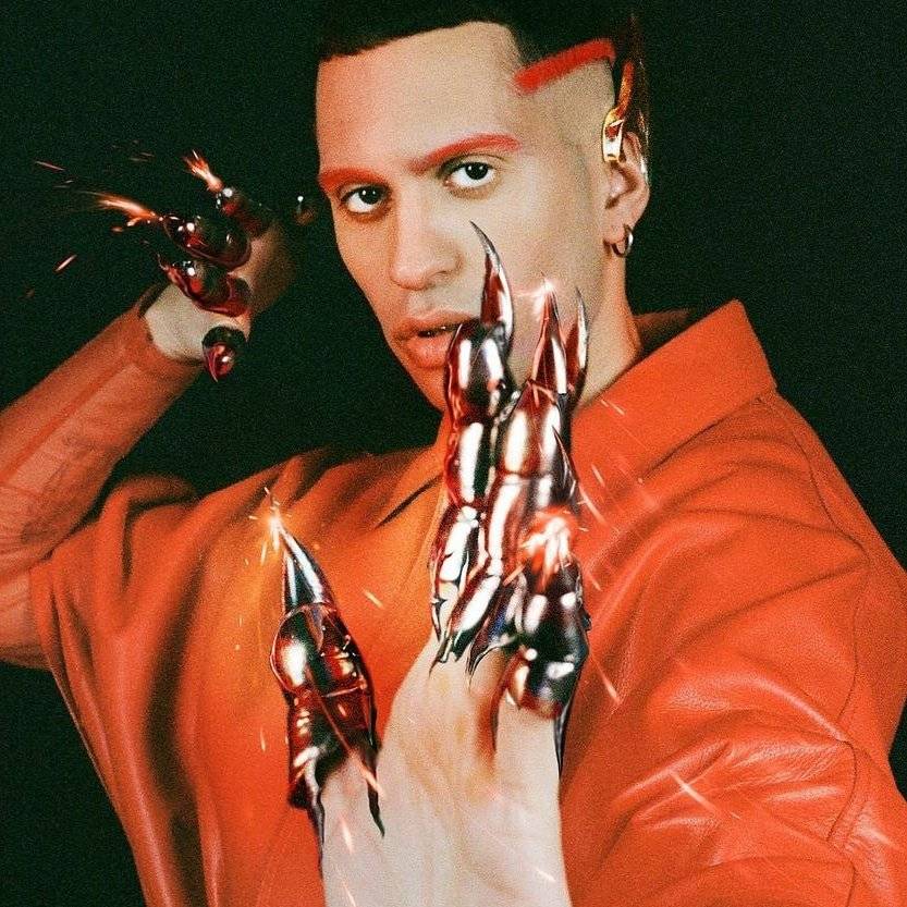 今日欧美圈制作人sophie不幸离世科切拉音乐节再度延期