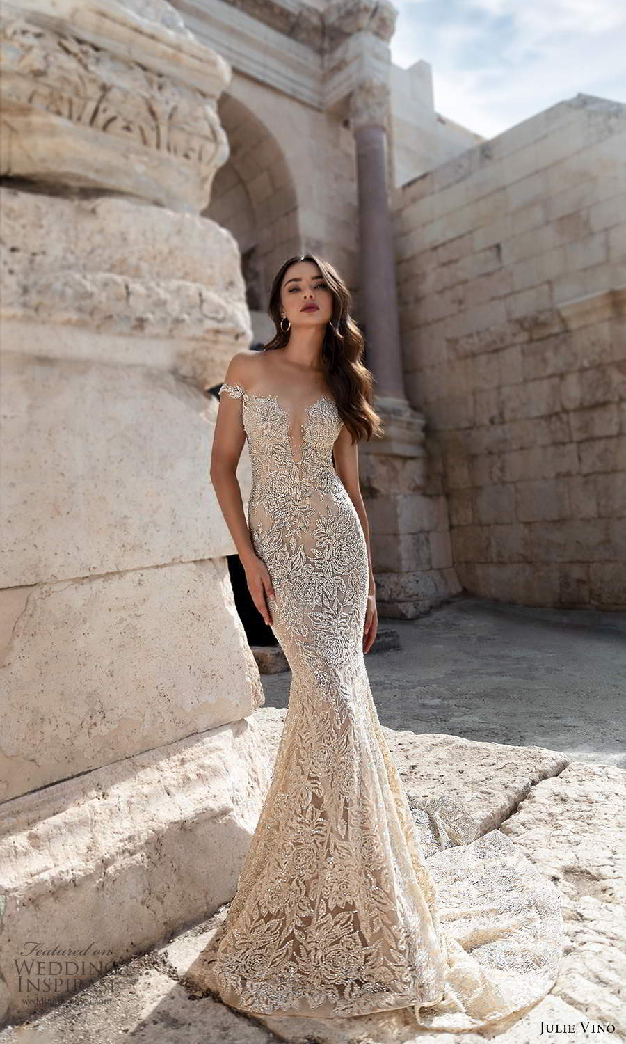julievino2021palace婚纱系列富豪的轮廓与现代迷人的嫁衣