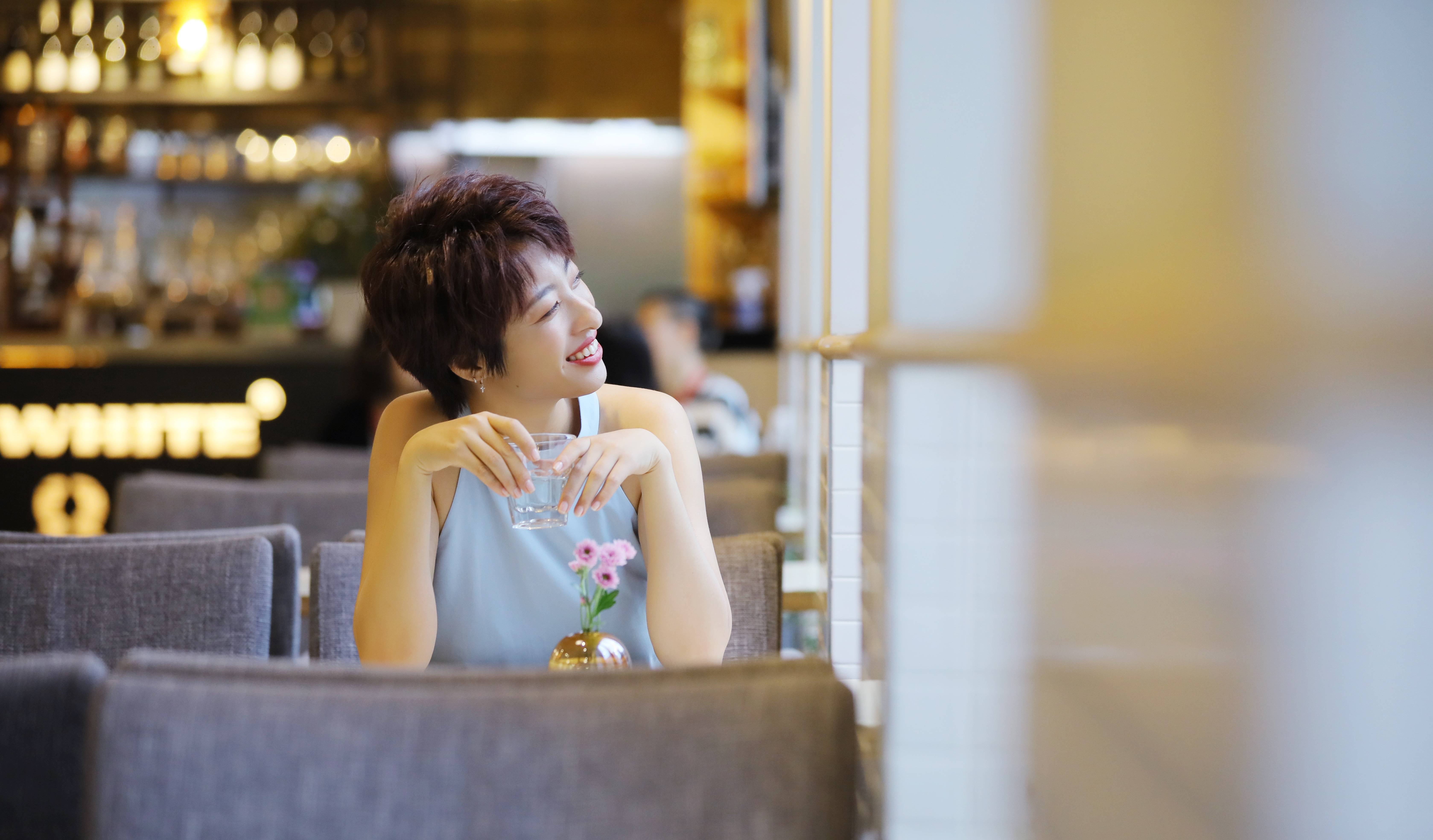 看过各手机厂商的美女产品经理宋大腿也不过如此