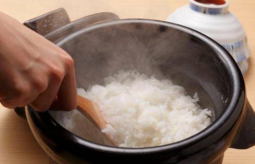 用汤锅怎么蒸米饭