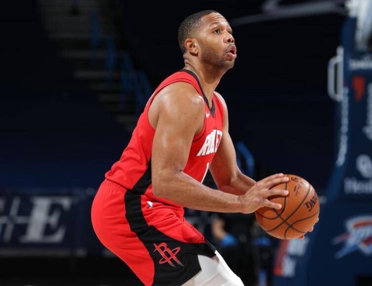 最后9秒放弃进攻太成熟,8分钟砍5 3 3真高效_梅森琼斯