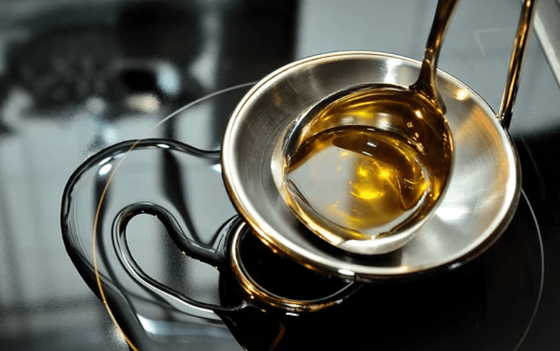 哪种食用油营养最好?原来最科学的吃油方式是这样的!