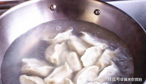 冻饺子怎么下 d68f0289e8c84c2886a2e107cdd67dca.jpeg