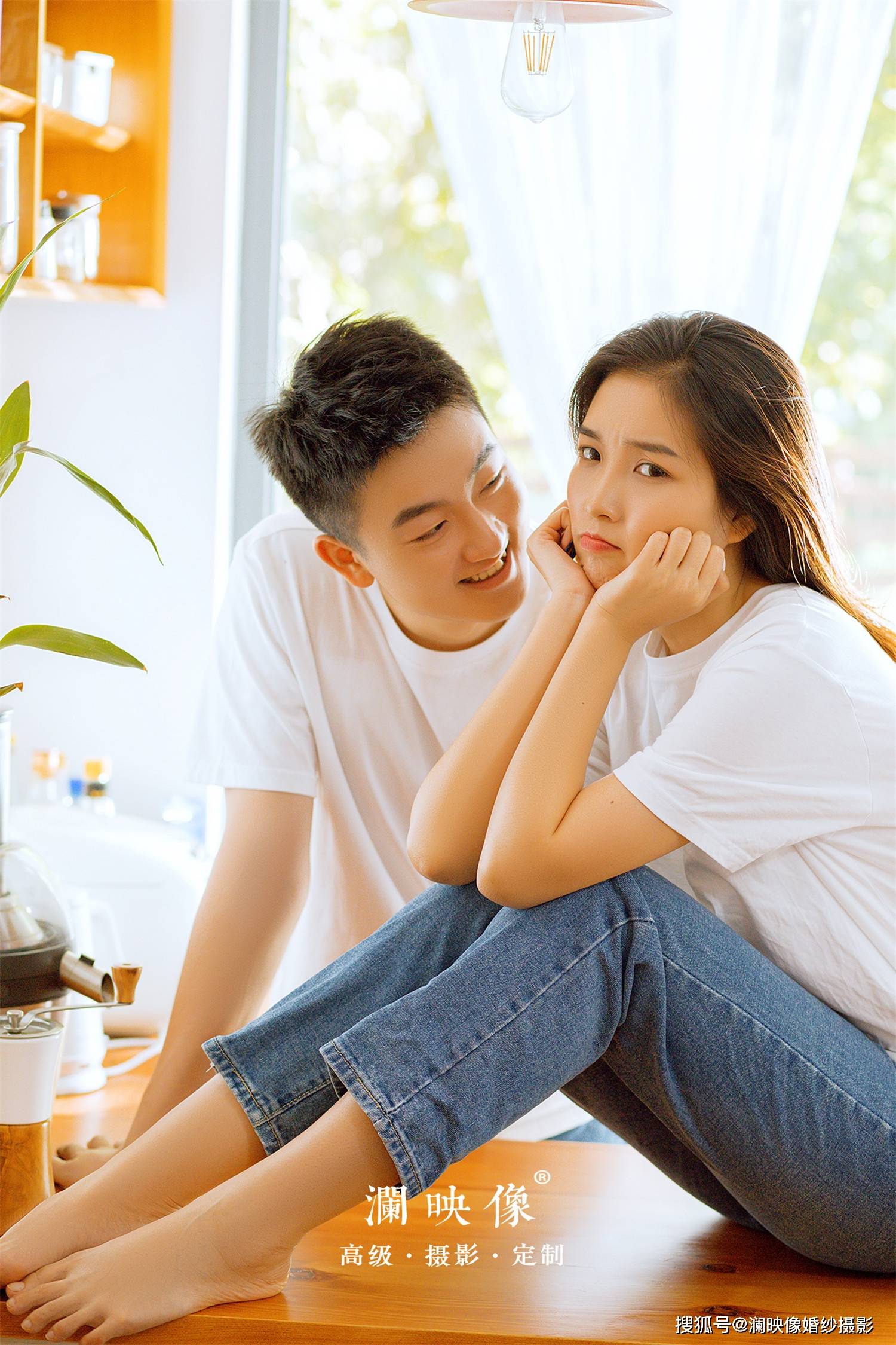 简单纪实的家居婚纱照 爱情之美|澜映像