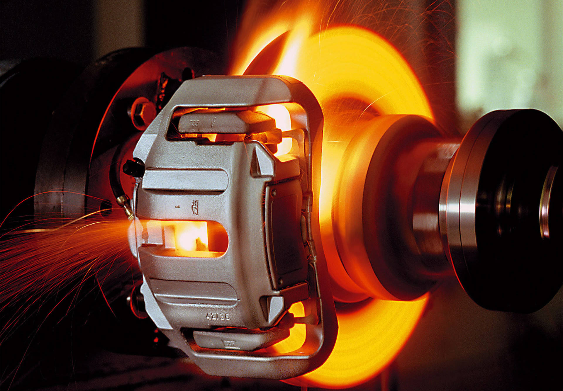 刹车油多久换一次?上路前及时检查,出现这种情况要注意