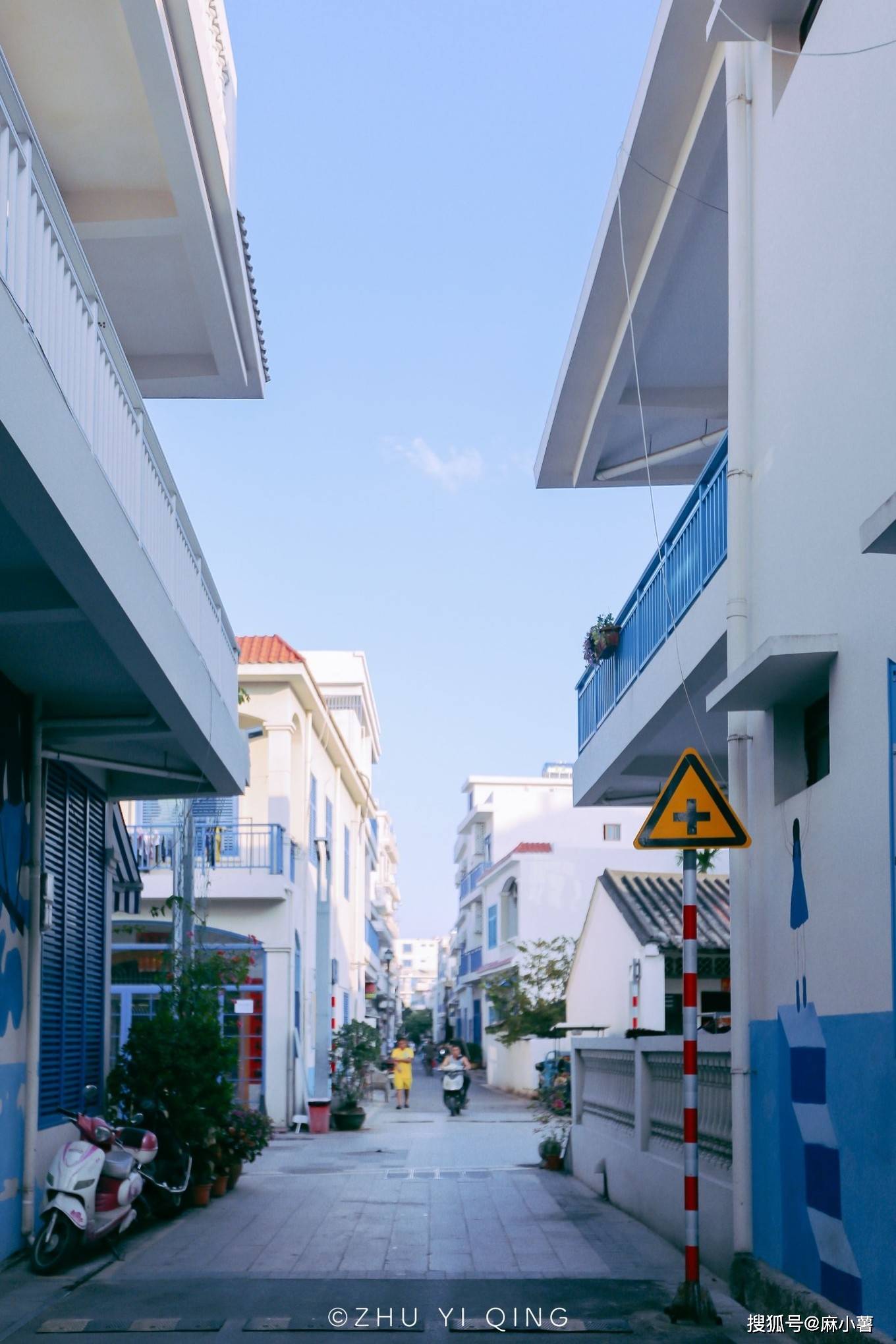 三亚一普通乡镇成网红打卡地，形似小圣托里尼，本地人原来住在这