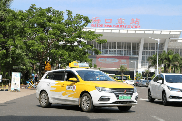 【汽车人】海南电动车管窥_出租车