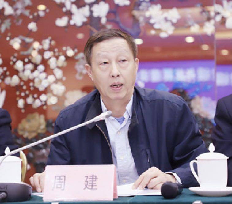 《今日国土》:周部长您好,大家都感觉今年的冬天格外冷,全国各地大