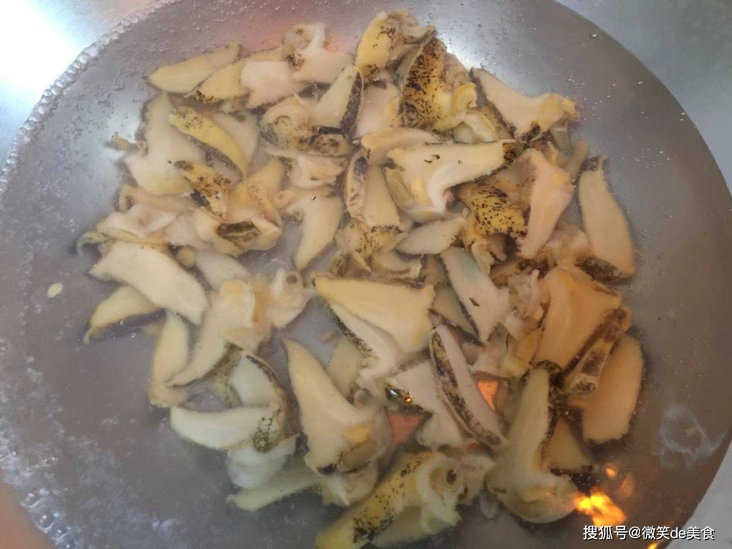 哪些菜不适合做年夜饭 235c42c1b73a445eb8860b3f84fd8e26.jpeg