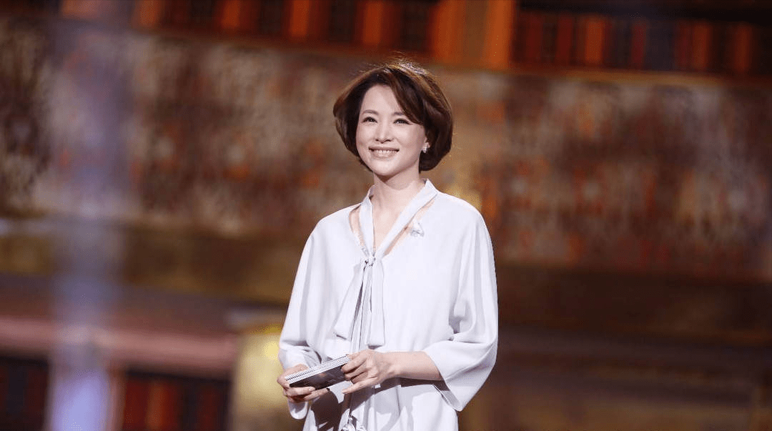 如何变成有气质的人 cc85d35ff1554032a0292d3a16c70636.png
