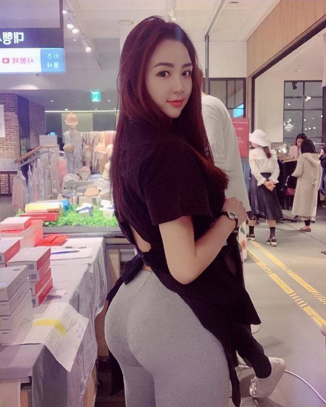 健身的小姐姐多受欢迎 f86dbc53857b4d69ace33f60bf559ab0.jpeg