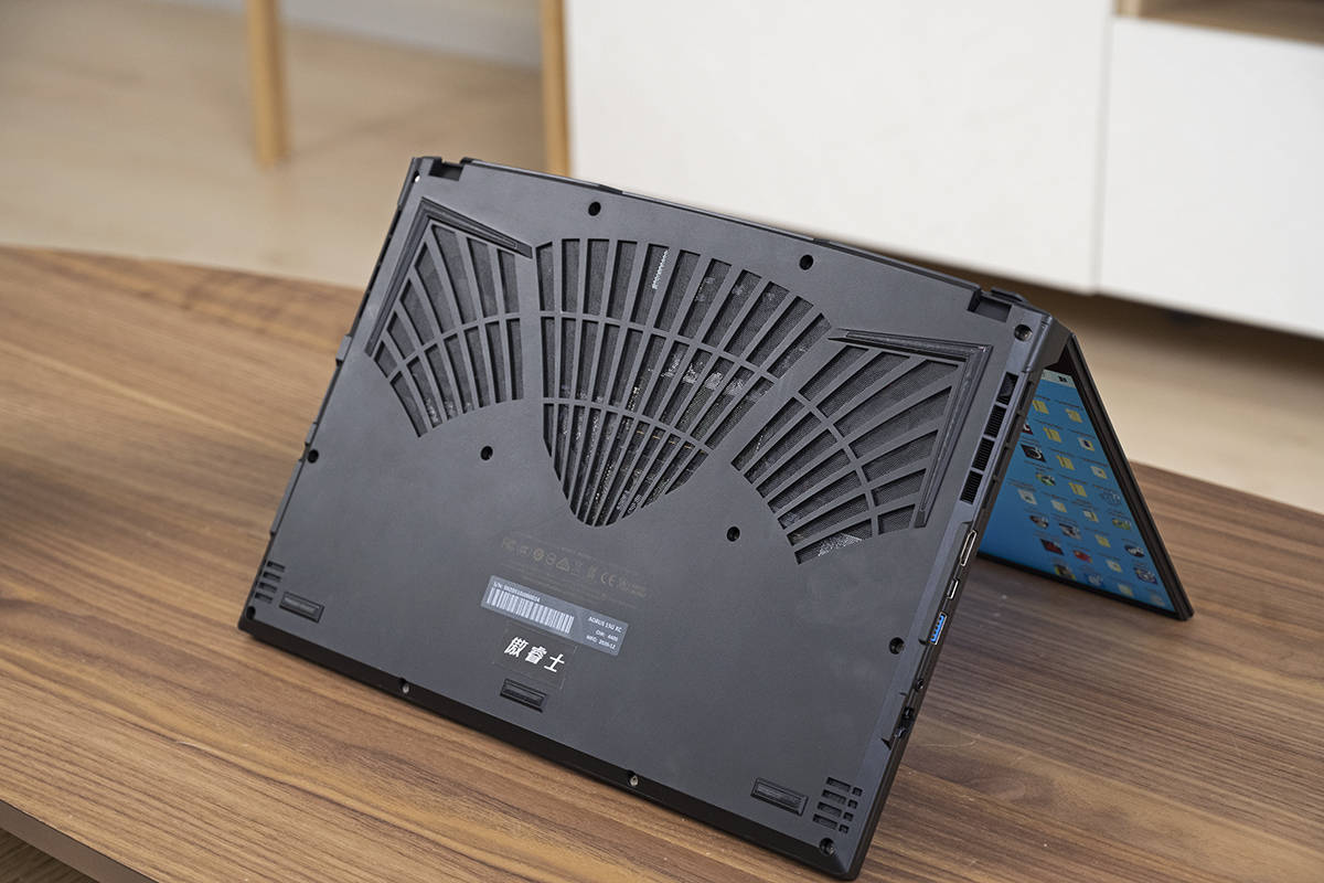 游戏|技嘉AORUS 15G游戏本测评，十代酷睿与30系显卡的硬核
