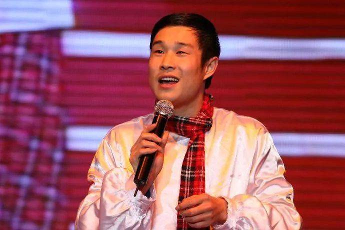 12年前在春晚一夜爆红的小沈阳为何再也不演小品了