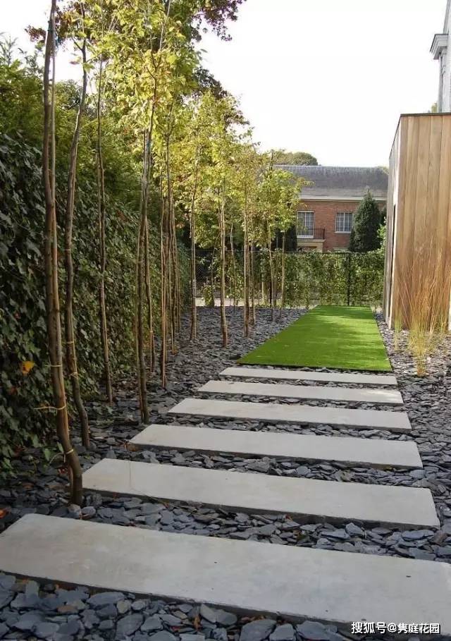 这些精心设计的庭院路径总有一款适合你