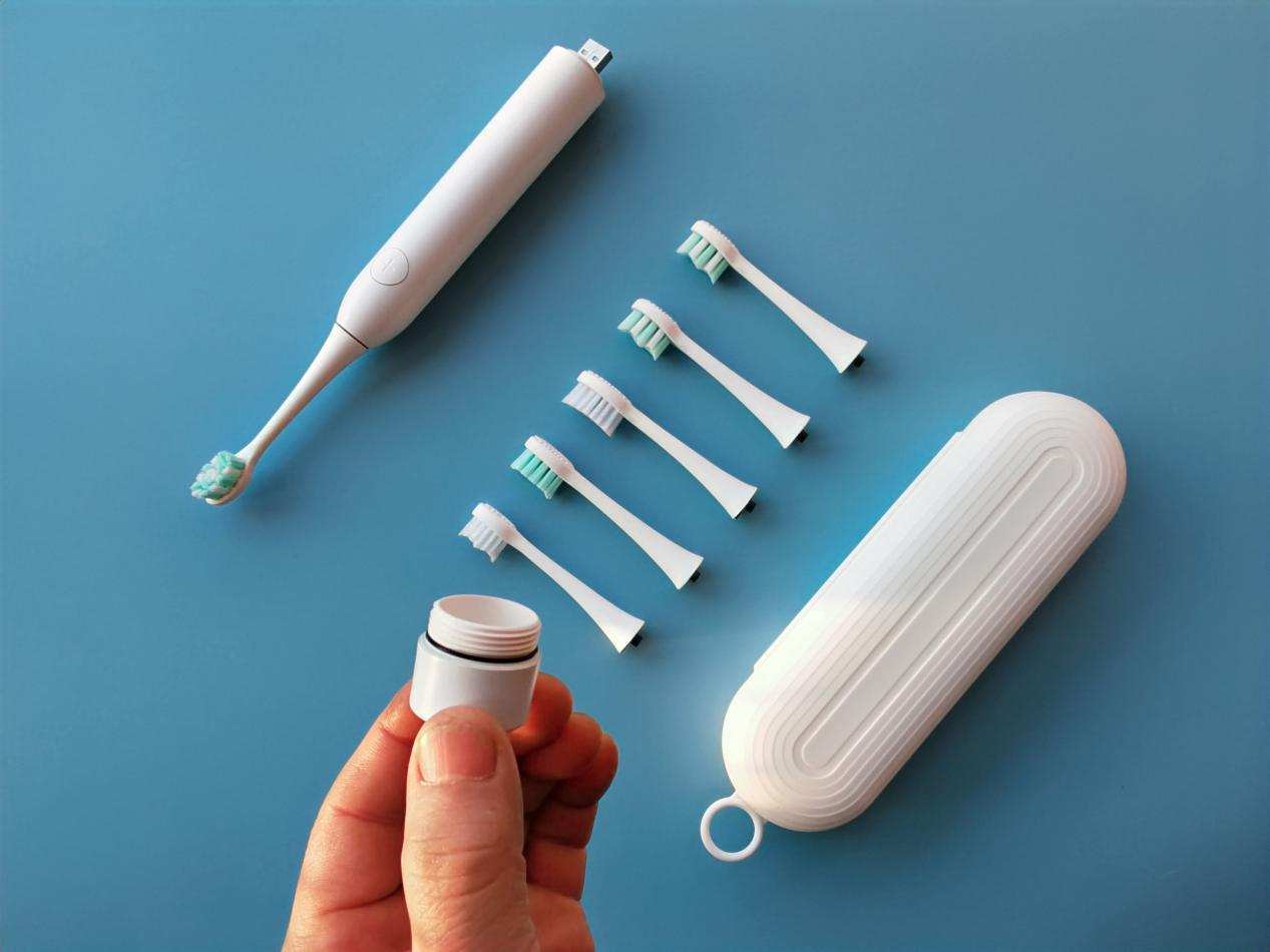 怎样选牙缝刷型号 74c157bb04544b548072e071af9ff49d.jpeg