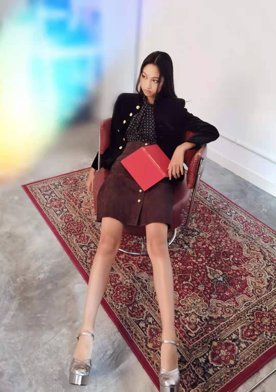 原创我酸了任达华女儿16岁就180穿露脐衫狂秀巴掌腰