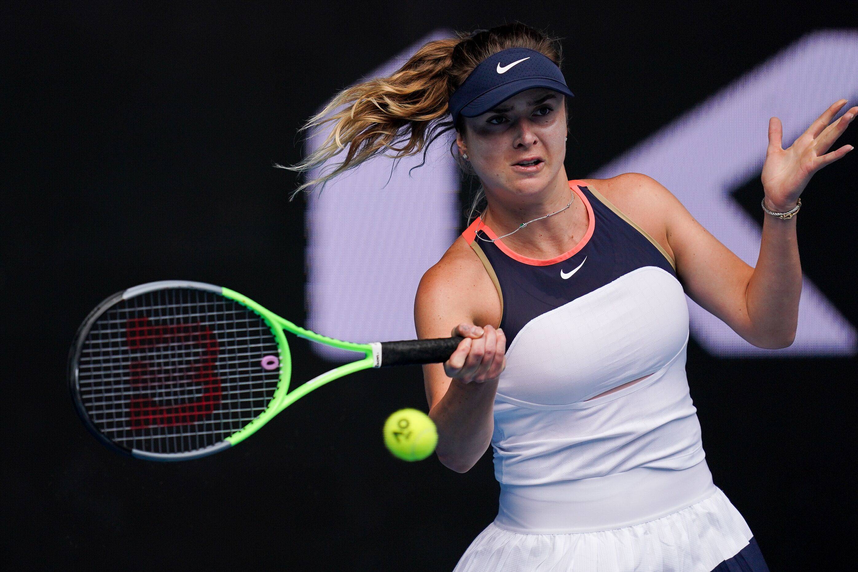 澳网：斯维托琳娜在第二盘中以2-0击败普京塞瓦