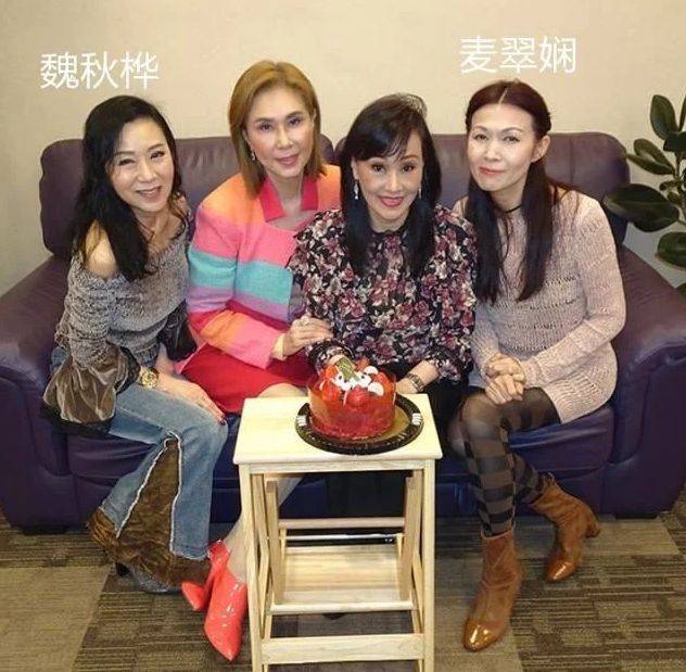 原创62岁黄蓉近照曝光退影经商至今未婚曾被曝恋小19岁富二代