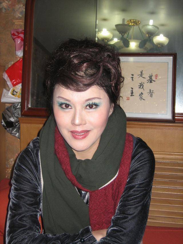 原创侯耀华侯耀文都收过女徒弟但一个充满非议一个充满赞誉