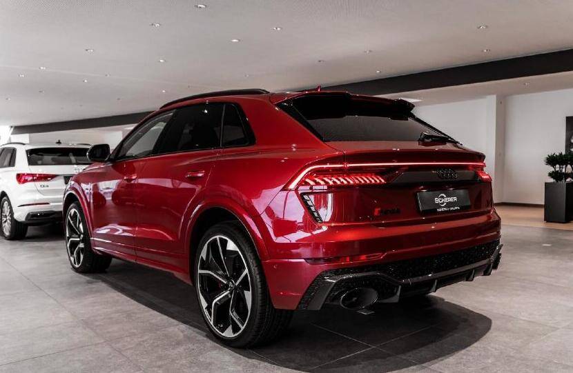 奥迪版urus来袭30t加速仅5秒新款q8比宝马x6还霸气