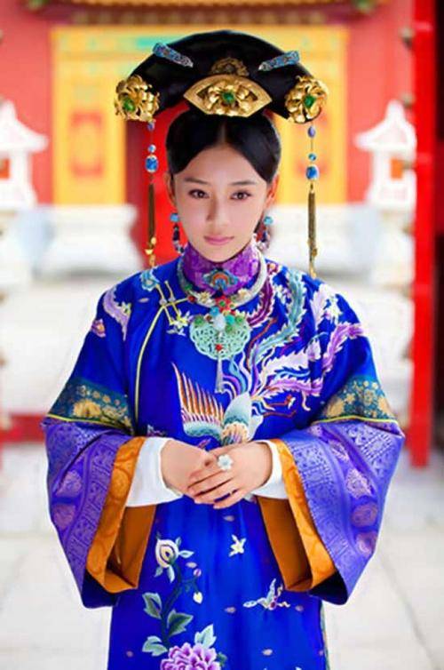 原创张小斐的高情商逆势敬酒不屈头顺势倒茶显谦卑