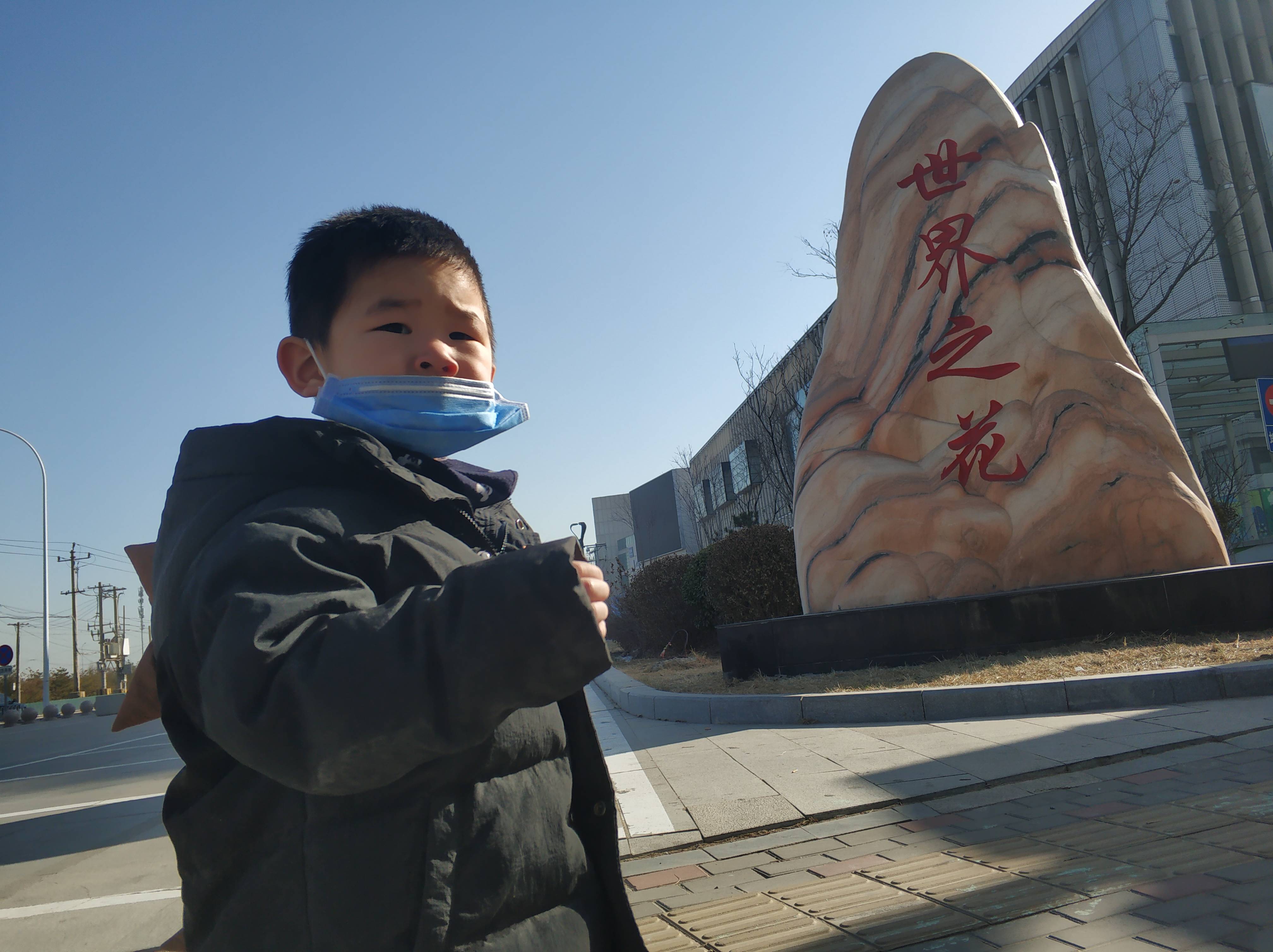 北京也有“爱琴海”，这里没有水，却是全民购物天堂