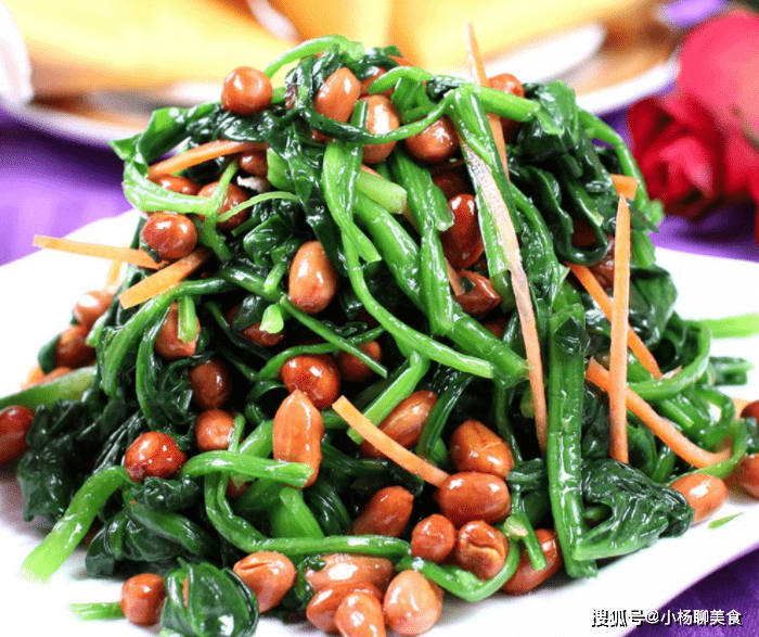菠菜配什么做菜 05d28599fdfd47b28d5f6e894050ff86.png