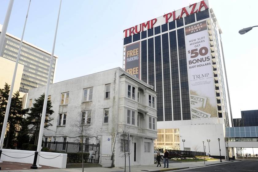 美国特朗普广场酒店及赌场被拆除