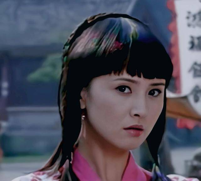 这是《欢天喜地七仙女》中黄儿的扮演者?不仔细看,我真认不出来_辣椒