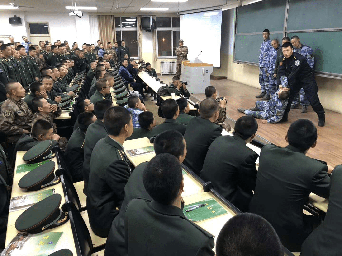 馨阳国际安全防卫学院图片