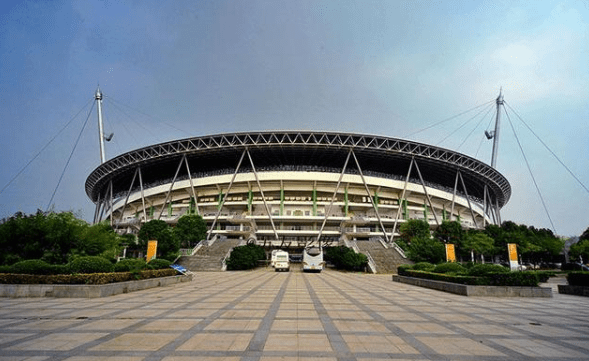 赛凌斯不锈钢立柱助力江宁中心体育场