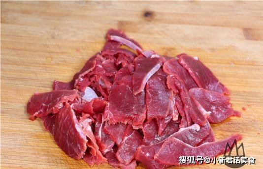牛肉怎么切丝才是对的 a80f556783a4497ea68eb4943f536cb2.jpeg