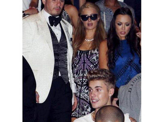 曾曝不雅视频18年甩19位男友豪门浪荡女希尔顿40岁第4次订婚这回真要