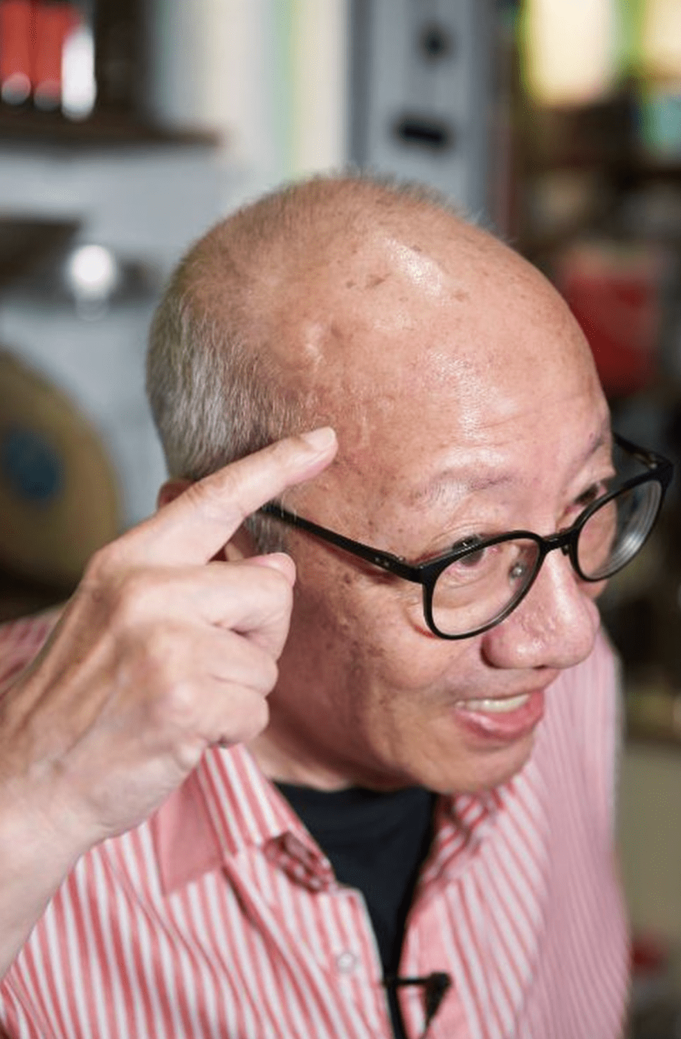 77岁tvb绿叶余子明被迫退休自曝新约年薪一万效力43年已无憾