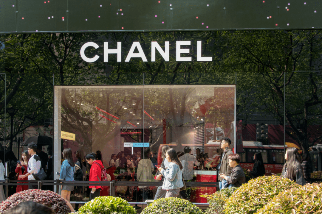 中国是奢侈品的重要市场,这一持续了十多年的现象已无需论证,但全球被